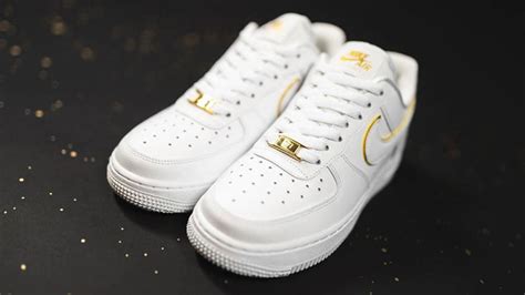 nike air force 1 white gold beige schuhe sneaker|white Nike's with gold swoosh.